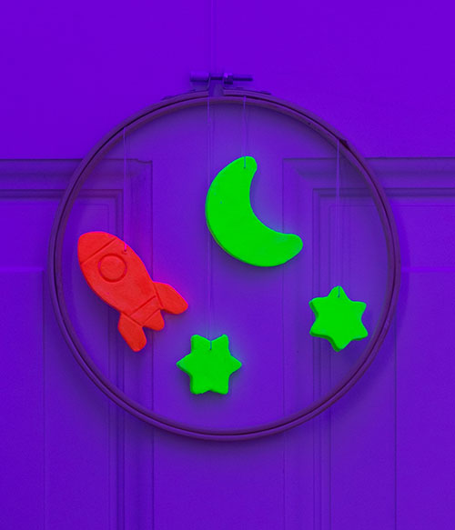 Флуоресцентна светеща в тъмното боя Glow in the dark комплекти Marabu